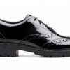 Chaussures fille Clarks noir verni en cuir-1